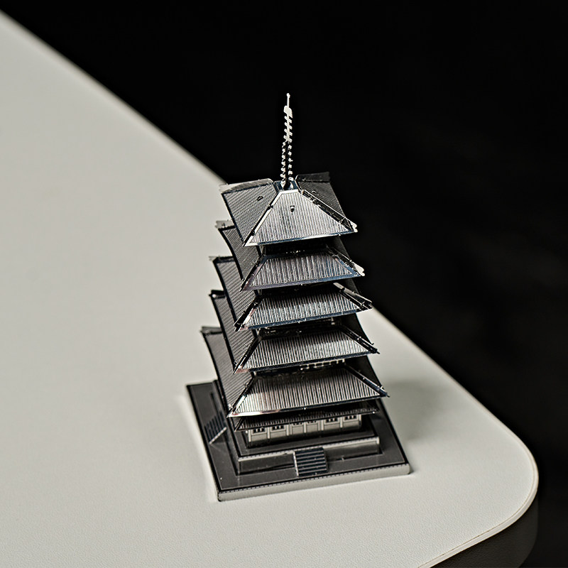 Zestaw do samodzielnego montaż – Metal 3D Puzzle Stainless Model Kit recenzja i cena